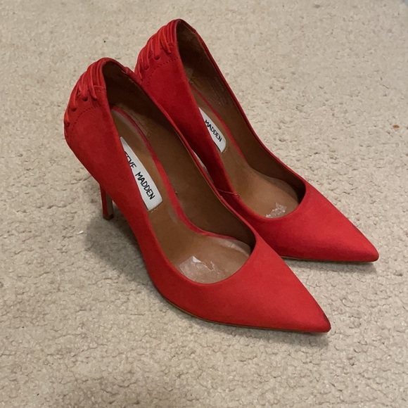 Red heels - Picture 5 of 5